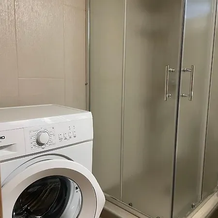 Backyard טורוני