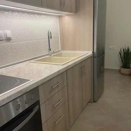 Backyard טורוני