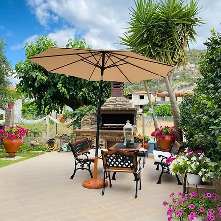 Tatil Evi Backyard *